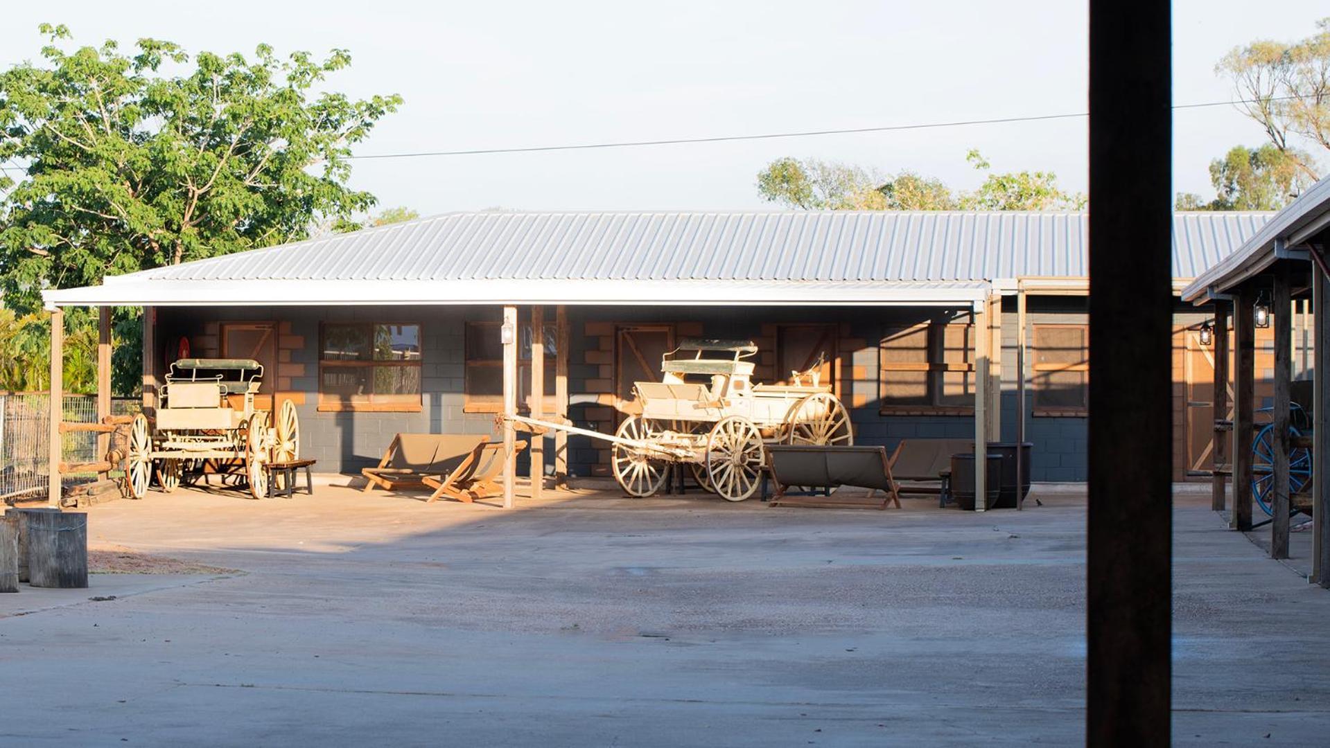 The Staging Post Motel Longreach Exterior photo